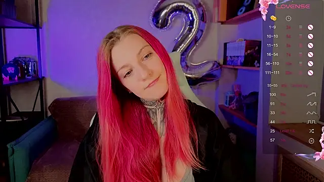 Snapshot of Roxy_____ chatting on 23, 10, 2025 Roxy      online show from 23, 10, 2025
