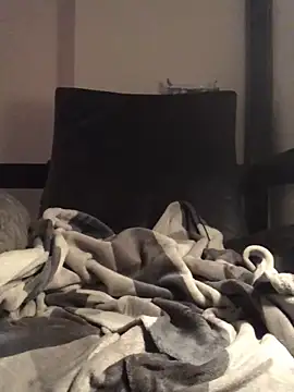 Snapshot of Simboxxx040 chatting on 18, 12, 2024 Simboxxx040 online show from 18, 12, 2024