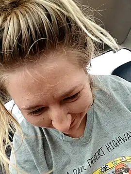 xWhoreAbleX Pika online show from 16, 3, 2025