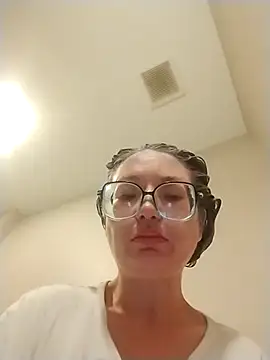 xWhoreAbleX Pika online show from 31, 10, 2025