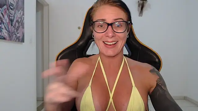 CrisBathoryxxx online show from 8, 3, 2025