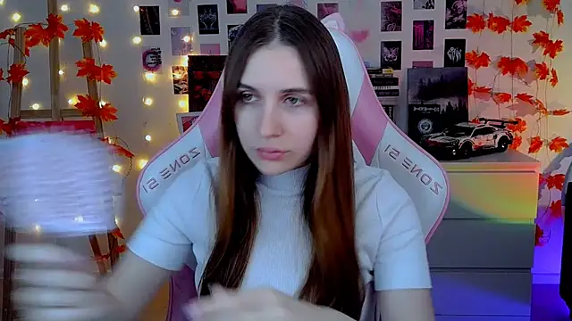 Snapshot of AliceCharmy chatting on 1, 11, 2025 AliceCharmy online show from 1, 11, 2025