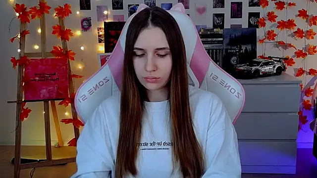 Snapshot of AliceCharmy chatting on 22, 11, 2025 AliceCharmy online show from 22, 11, 2025