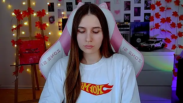 Snapshot of AliceCharmy chatting on 29, 11, 2025 AliceCharmy online show from 29, 11, 2025