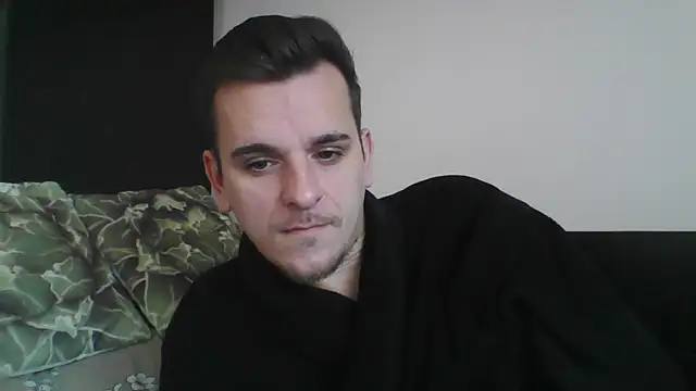 Huge cock22cm online show from 18, 1, 2025