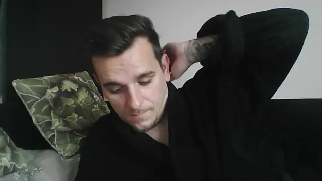 Huge cock22cm online show from 18, 1, 2025