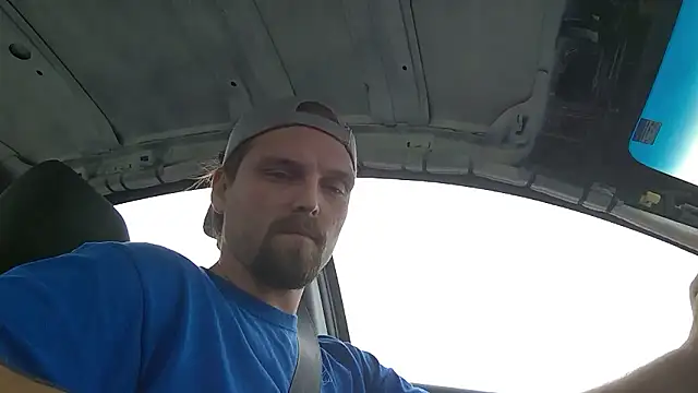 Snapshot of VitaminDrewFl chatting on 14, 1, 2026 VitaminDrewFl online show from 14, 1, 2026