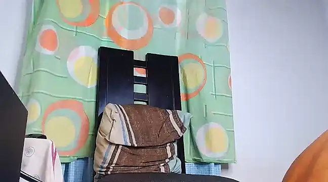 Snapshot of DanteSantoro chatting on 5, 2, 2025 DanteSantoro online show from 5, 2, 2025