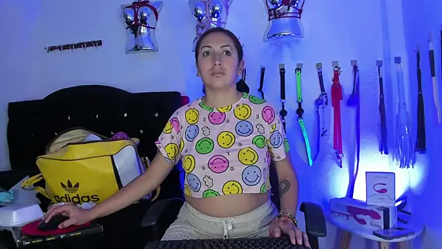 LucyStrike  online show from 4, 11, 2025