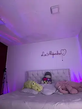 alee lenoxx online show from 18, 4, 2026