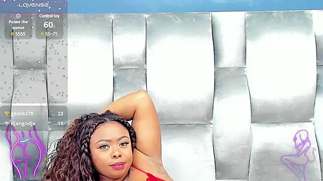 CamilaBenitez online show from 7, 2, 2025