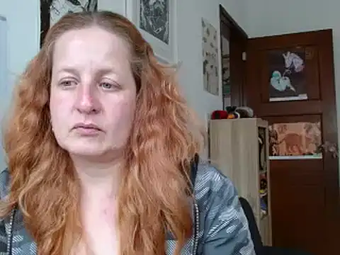 ViioletaMora online show from 5, 4, 2026