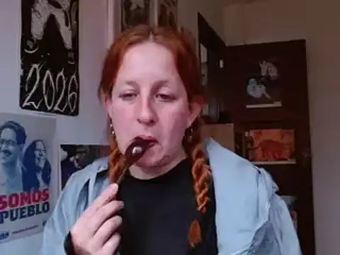 Snapshot of ViioletaMora chatting on 19, 7, 2026 ViioletaMora online show from 19, 7, 2026