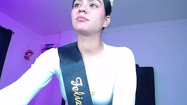 Ariel Zeo1 online show from 13, 11, 2025