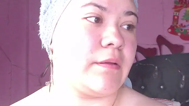 Snapshot of NikkiRous_ chatting on 8, 2, 2025 NikkiRous online show from 8, 2, 2025