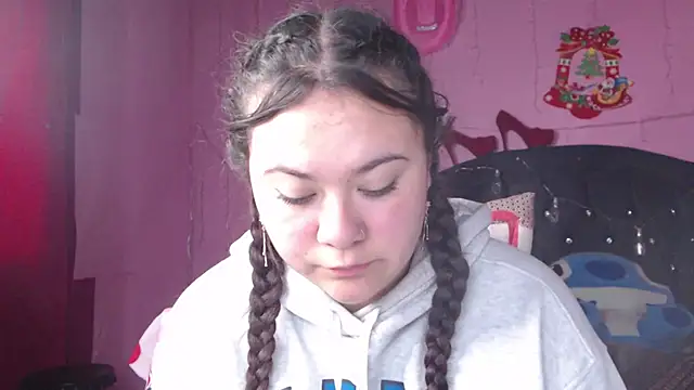 Snapshot of NikkiRous_ chatting on 17, 2, 2025 NikkiRous online show from 17, 2, 2025