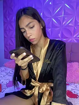 Snapshot of Ema_azel chatting on 3, 12, 2024 Ema azel online show from 3, 12, 2024