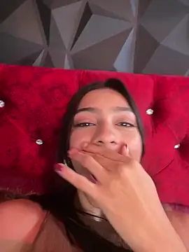 Snapshot of Ema_azel chatting on 29, 12, 2024 Ema azel online show from 29, 12, 2024