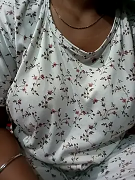 Snapshot of Im_Cute chatting on 15, 10, 2025 Im Cute online show from 15, 10, 2025