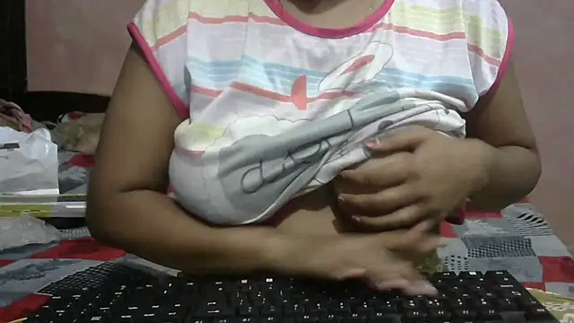 Snapshot of Im_Cute chatting on 25, 10, 2025 Im Cute online show from 25, 10, 2025