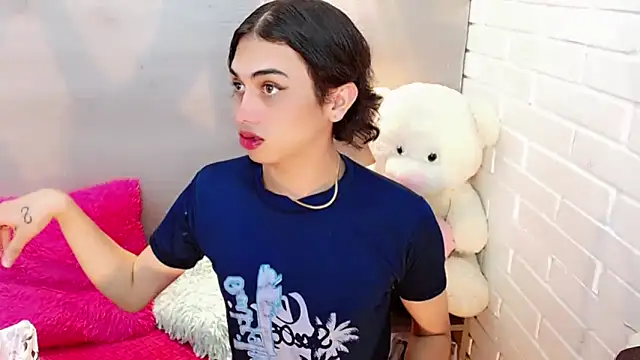 Daniela Pink  online show from 7, 11, 2025