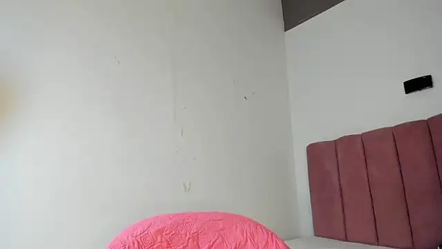 Tahira 21  online show from 2, 4, 2026