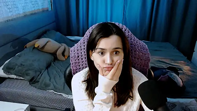 KiraYammy online show from 6, 2, 2025