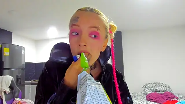 barbara anal squirt  online show from 10, 3, 2025