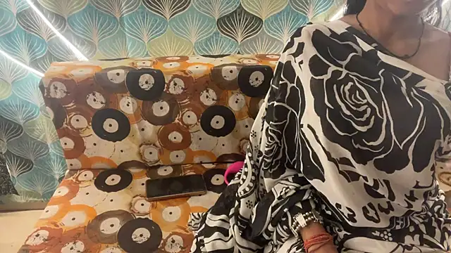 shuhana  online show from 28, 11, 2025