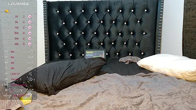 Snapshot of online_bestie chatting on 13, 1, 2025 online bestie online show from 13, 1, 2025