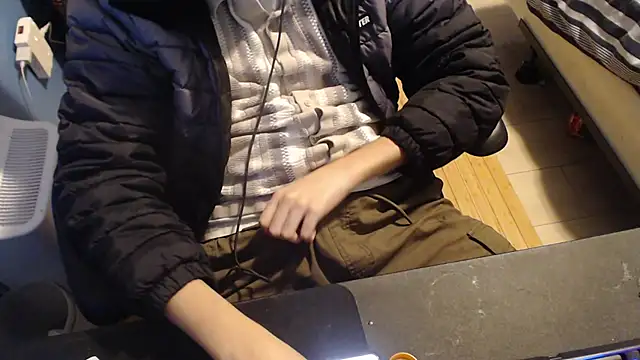 Carterdoesporn online show from 2, 3, 2025