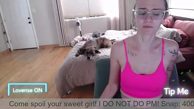 Plantbabeee online show from 4, 5, 2026