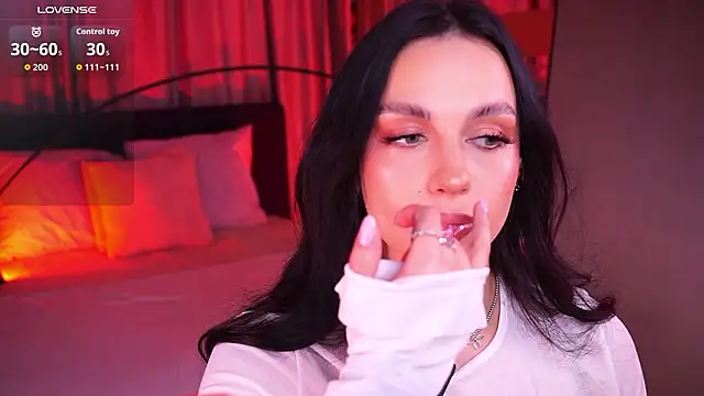 Snapshot of LunaNight chatting on 20, 2, 2026 LunaNight online show from 20, 2, 2026