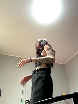 BabeRainbow online show from 20, 9, 2025