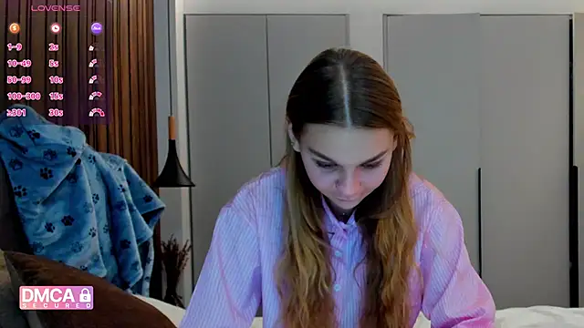 Molly sweetie online show from 25, 11, 2025