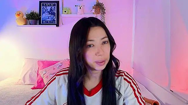 lilyy evanss online show from 24, 11, 2025