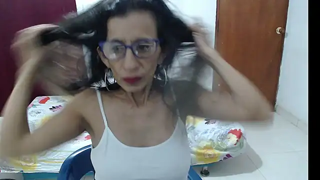 Snapshot of luz_stella chatting on 18, 9, 2025 luz stella online show from 18, 9, 2025