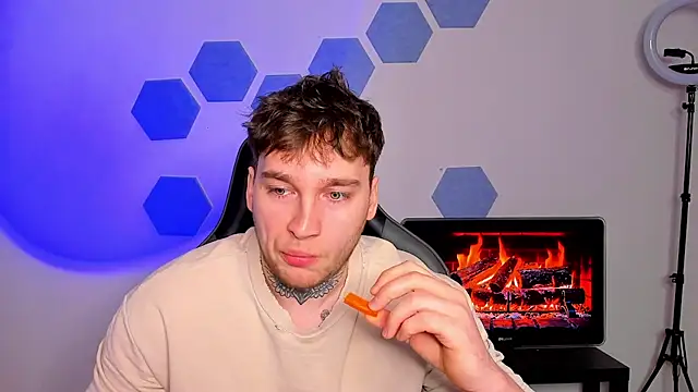 Snapshot of Chris_Tyson chatting on 27, 2, 2026 Chris Tyson online show from 27, 2, 2026