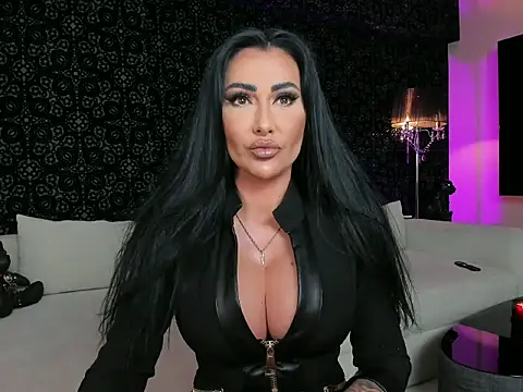 Snapshot of Mistress-Kennya chatting on 15, 10, 2025 Mistress-Kennya online show from 15, 10, 2025