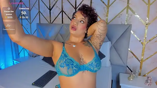 Snapshot of Arianabromw chatting on 5, 12, 2024 Arianabromw online show from 5, 12, 2024