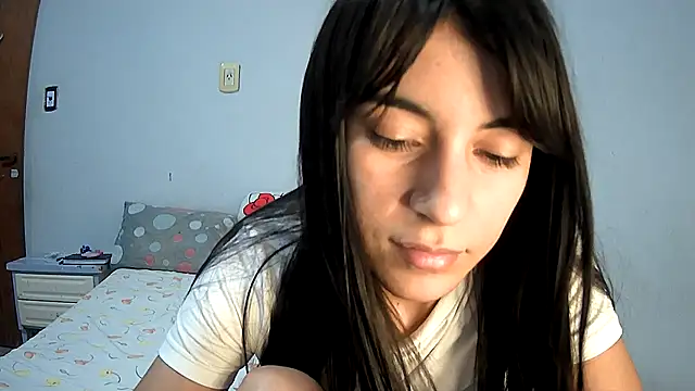 Snapshot of melodybar27 chatting on 11, 2, 2025 melodybar27 online show from 11, 2, 2025