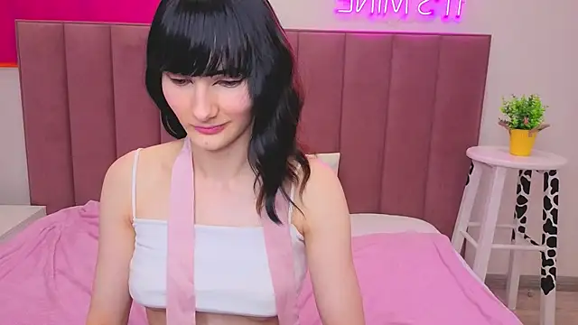 Snapshot of Lili_flowerr chatting on 7, 7, 2026 Lili flowerr online show from 7, 7, 2026