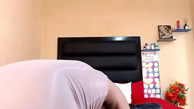 LongPussyLipsxx online show from 18, 3, 2025