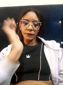 ZoeSmitth online show from 8, 4, 2026