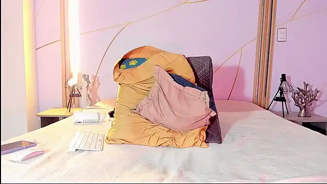 CheryHandsome online show from 11, 2, 2025