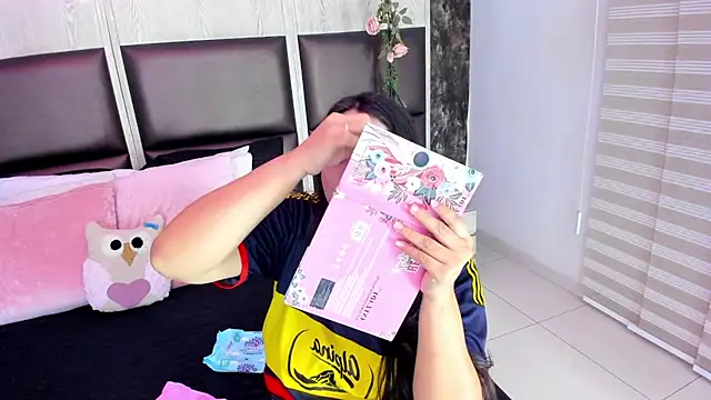 Snapshot of Miia_Thompsonn chatting on 5, 3, 2025 Miia Thompsonn online show from 5, 3, 2025