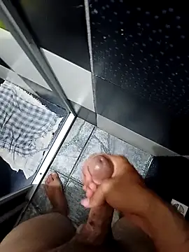 Snapshot of Khael78 chatting on 8, 11, 2025 Khael78 online show from 8, 11, 2025