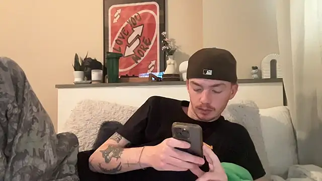 younghungginger online show from 2, 1, 2025