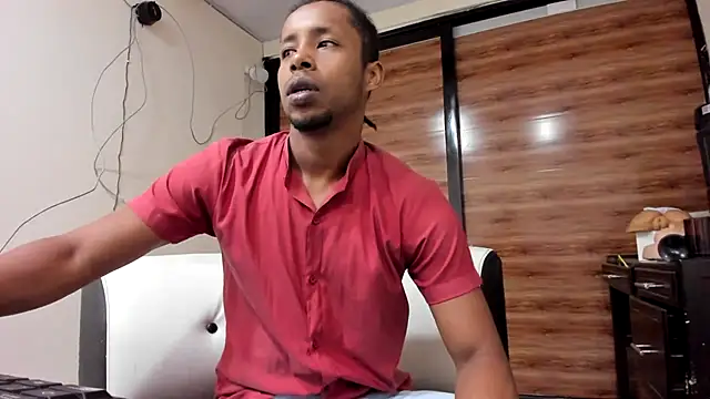 AlejoKhalifa  online show from 3, 2, 2025