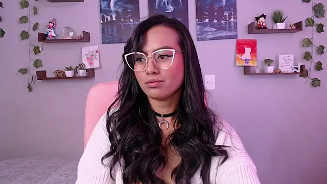 macey elliot  online show from 21, 1, 2025